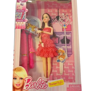 BARBIE CON BOLSO Y BUCLERA